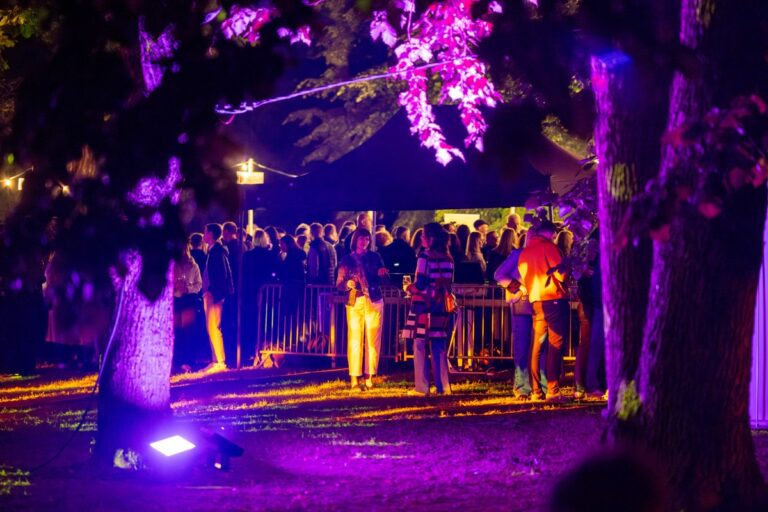 [FOTO] Večer vina i umjetnosti kao uvod u vinski mjesec u OBŽ