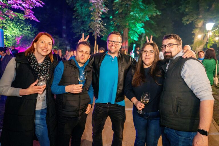 [FOTO] Večer vina i umjetnosti kao uvod u vinski mjesec u OBŽ