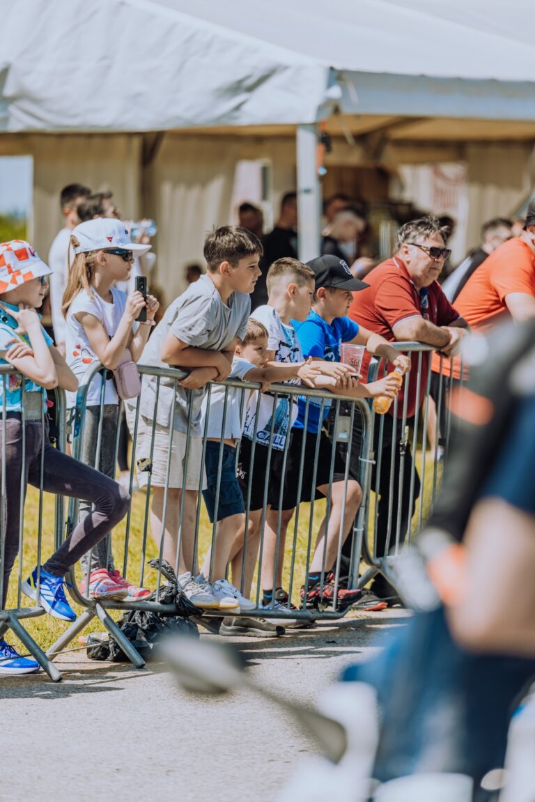 [FOTO] Osijek u petoj brzini: Spektakularan Street Race privukao tisuće posjetitelja
