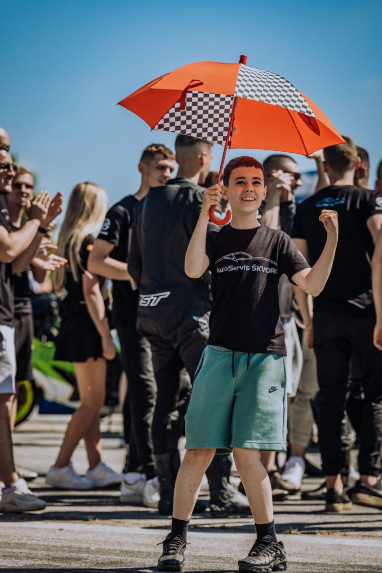 [FOTO] Osijek u petoj brzini: Spektakularan Street Race privukao tisuće posjetitelja