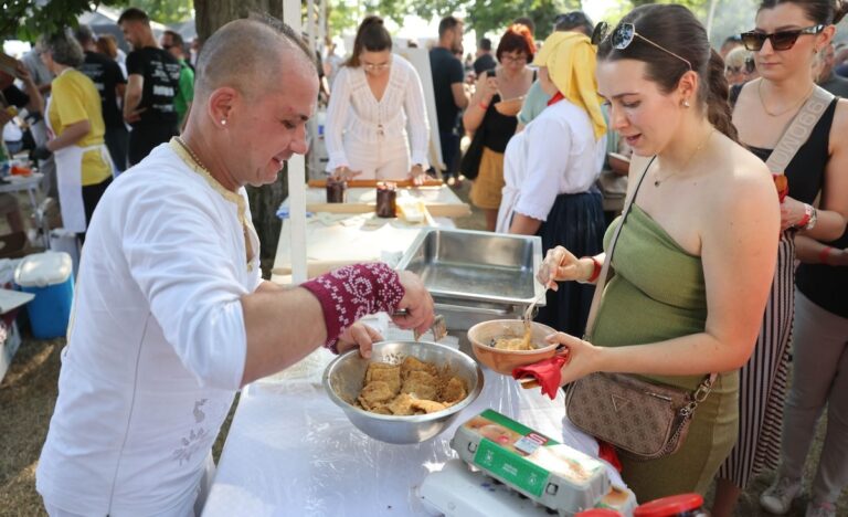Jubilarni Baranjski bećarac: Slavlje tradicije, okusa i zajedništva