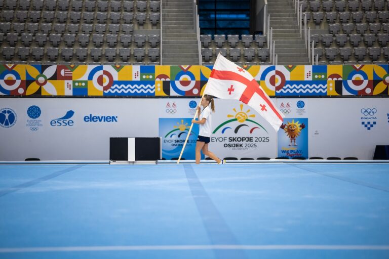 [FOTO] Sport ujedinjuje: EYOF otvoren u Osijeku, 500 mladih gimnastičara iz 40 zemalja stiglo u Gradski vrt