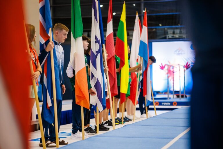 [FOTO] Sport ujedinjuje: EYOF otvoren u Osijeku, 500 mladih gimnastičara iz 40 zemalja stiglo u Gradski vrt