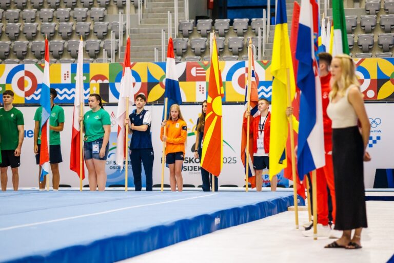 [FOTO] Sport ujedinjuje: EYOF otvoren u Osijeku, 500 mladih gimnastičara iz 40 zemalja stiglo u Gradski vrt
