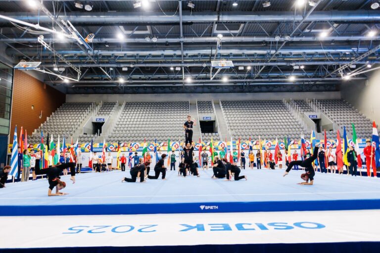 [FOTO] Sport ujedinjuje: EYOF otvoren u Osijeku, 500 mladih gimnastičara iz 40 zemalja stiglo u Gradski vrt