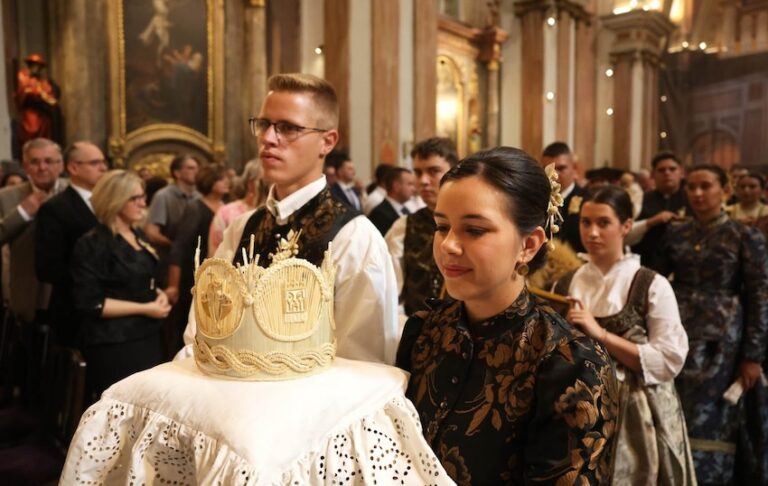 [FOTO] Bunjevački Hrvati proslavili 115. “Dužijancu” – spoj vjere, kulture i turizma