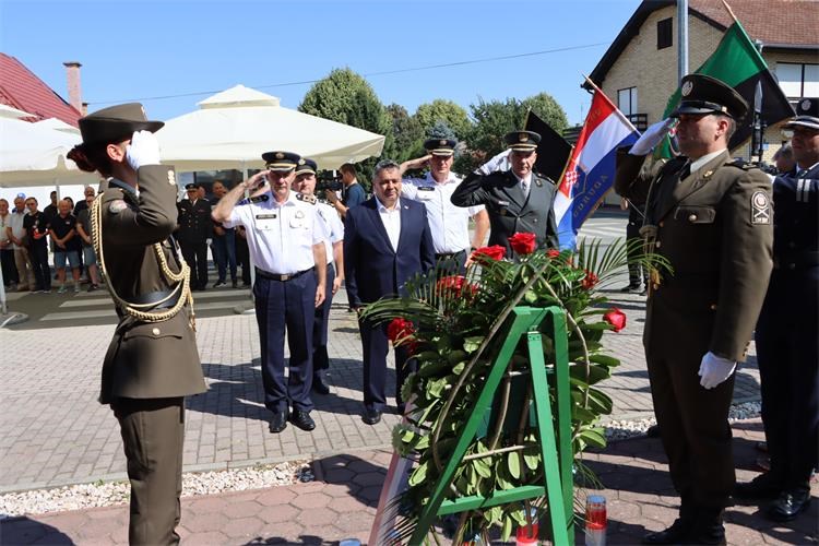 Beli Manastir se prisjetio svojih policajaca poginulih u Domovinskom ratu