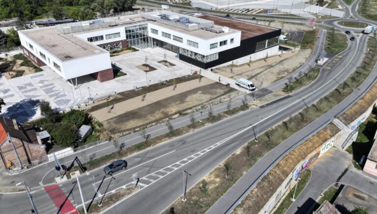 [FOTO] I. gimnazija Osijek dobila novu zgradu: moderna škola za 700 učenika