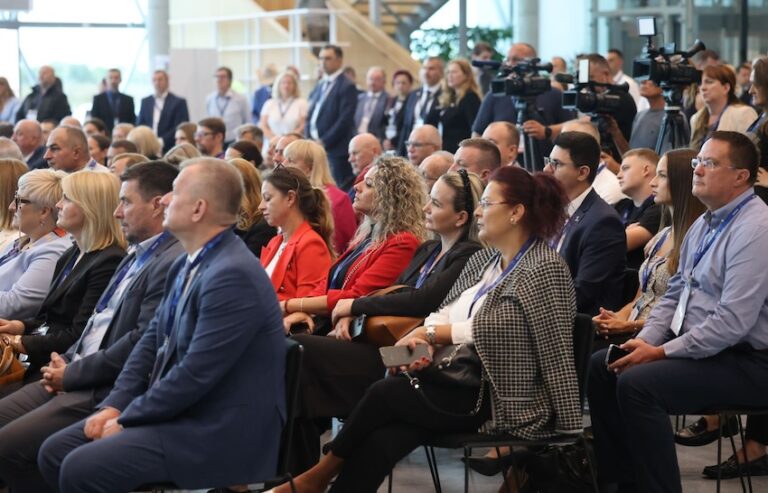 U Gospodarskom centru otvoren 2. Međunarodni sajam obrane i sigurnosti DEFCROS