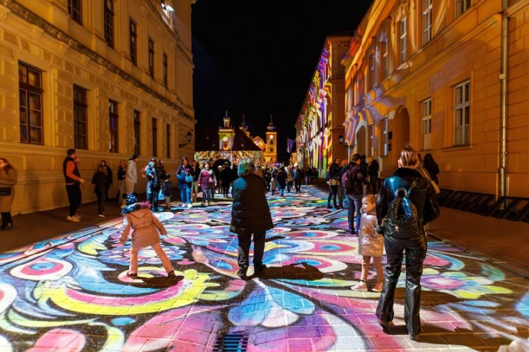 [FOTO] Unatoč hladnoći, HeadOnEast 2025. privukao rekordnih 30 tisuća posjetitelja u osječku Tvrđu