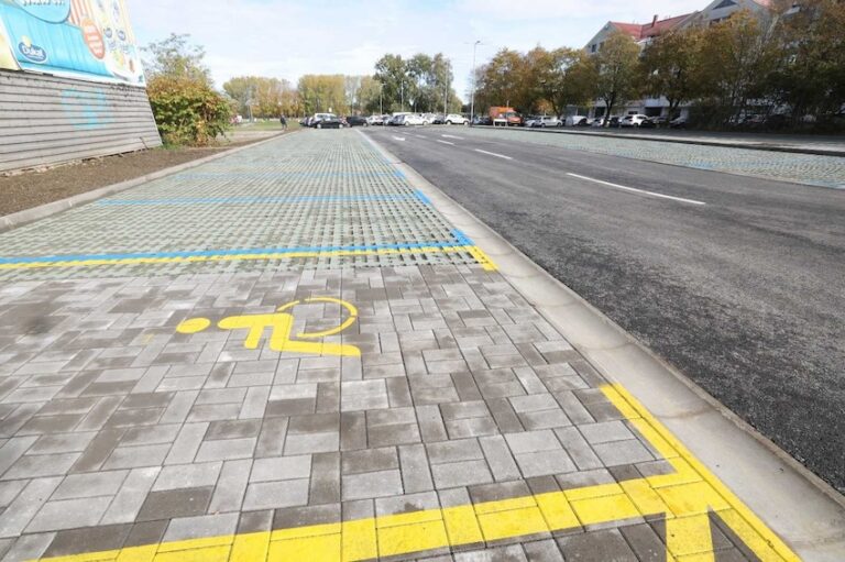 Još jedno gradsko ulaganje: Osijek dobio moderno parkiralište u centru grada