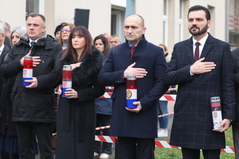 Osijek obilježio Dan obrane grada: Počast herojima Rosinjače