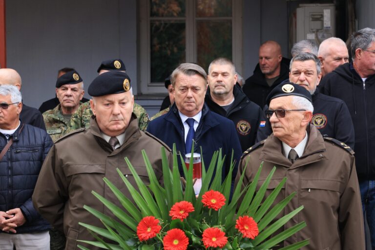 Osijek odao počast poginulim pripadnicima 68. bojne vojne policije