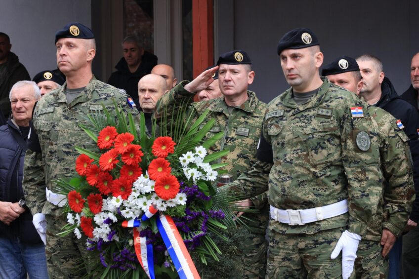 Osijek odao počast poginulim pripadnicima 68. bojne vojne policije