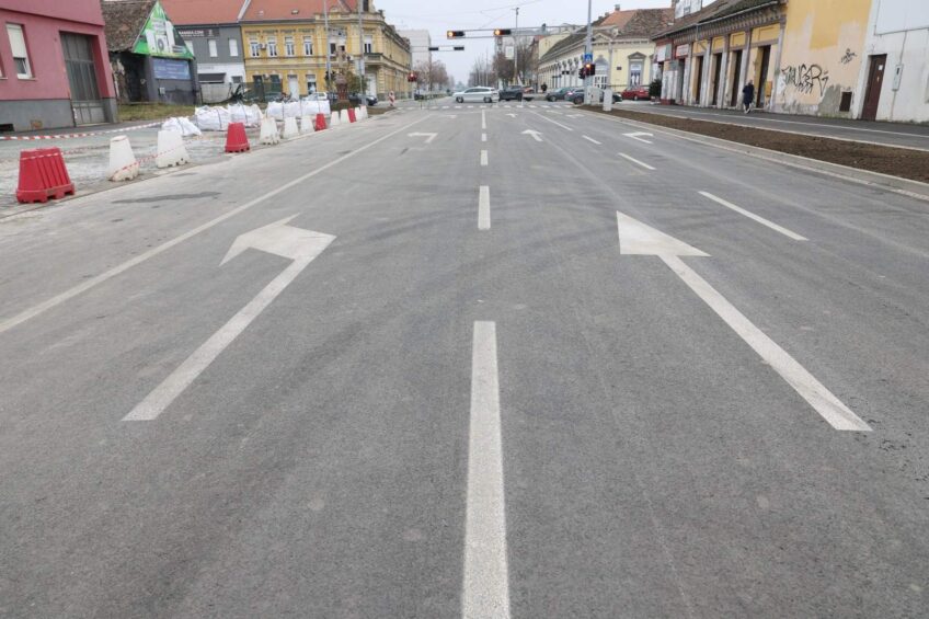 Završeni radovi u Gundulićevoj: Obnovljena infrastruktura i promet vraćen u puni profil