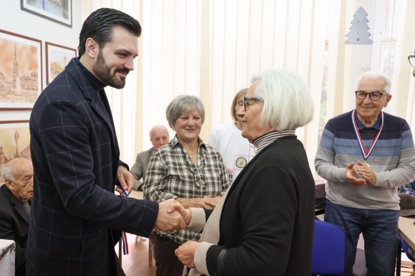 Udruga Aktivni umirovljenici obilježili Dan grada trodnevnim turnirom i druženjem