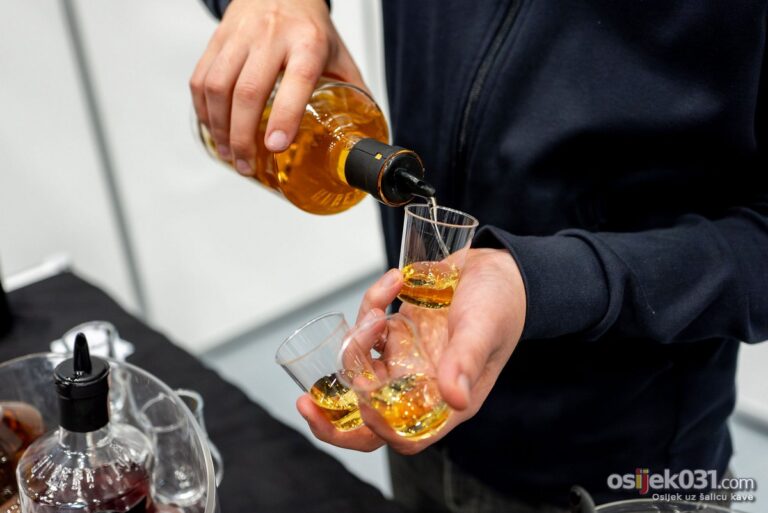 [FOTO] Osijek u znaku najboljih vina – svečano otvoren 11. WineOS by Graševina Croatica