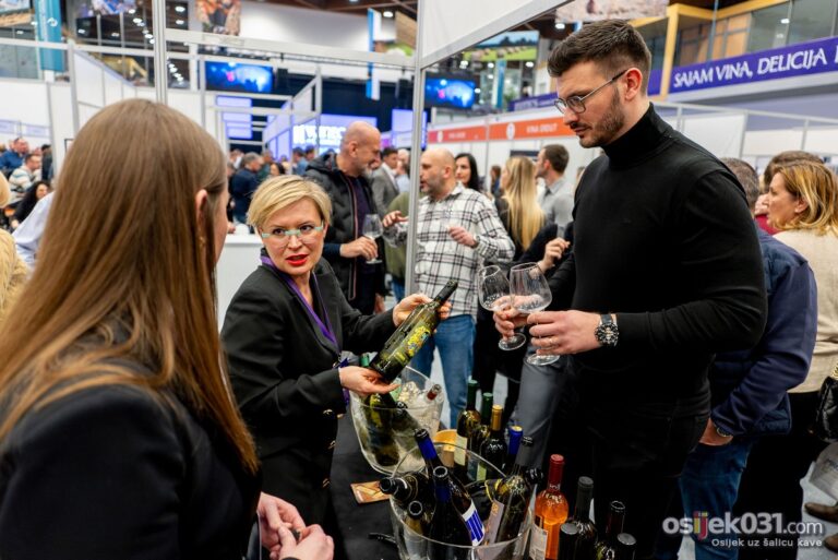 [FOTO] Osijek u znaku najboljih vina – svečano otvoren 11. WineOS by Graševina Croatica