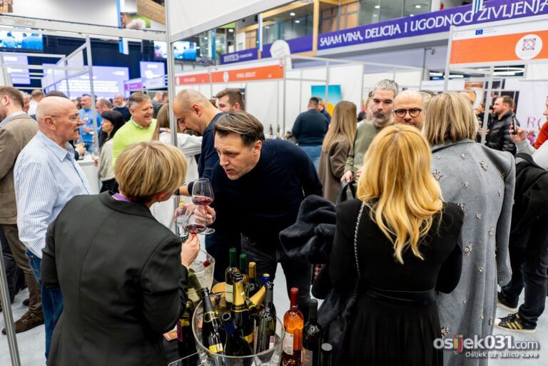 [FOTO] Osijek u znaku najboljih vina – svečano otvoren 11. WineOS by Graševina Croatica