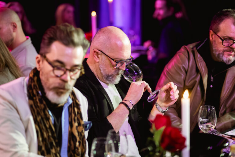[FOTO] Male vinske tajne koje vode do velikog događaja – WineOS je pred vratima