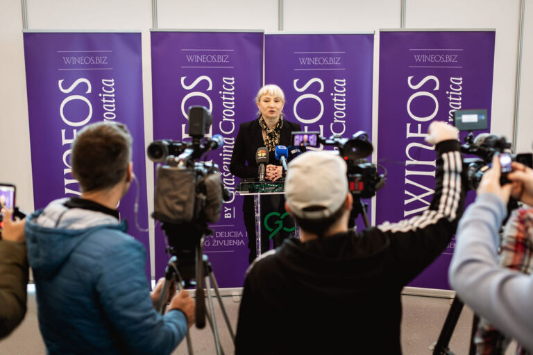 Vinski ključ je predan: WineOS 2026. otvara novu vinsku godinu u Osijeku