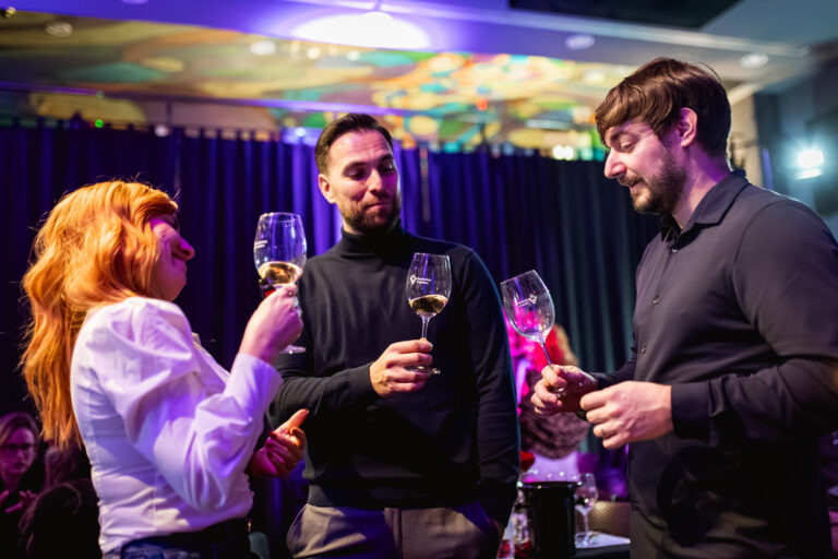 [FOTO] Male vinske tajne koje vode do velikog događaja – WineOS je pred vratima