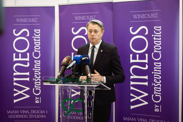 Vinski ključ je predan: WineOS 2026. otvara novu vinsku godinu u Osijeku