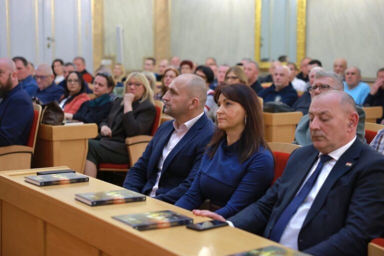 Čuvanje istine o Domovinskom ratu: predstavljene monografije o “Sokolovima” i 106. brigadi