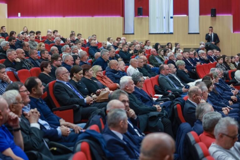 Čuvanje istine o Domovinskom ratu: predstavljene monografije o “Sokolovima” i 106. brigadi