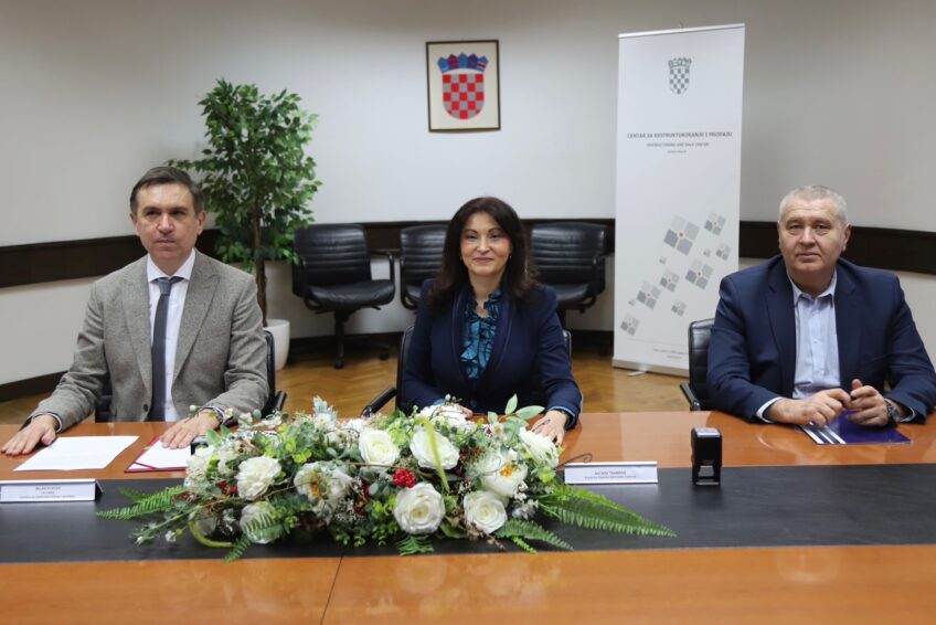 Potpisan ugovor o prijenosu dionica: Županija preuzima snažniju ulogu u razvoju Regionalne veletržnice Osijek