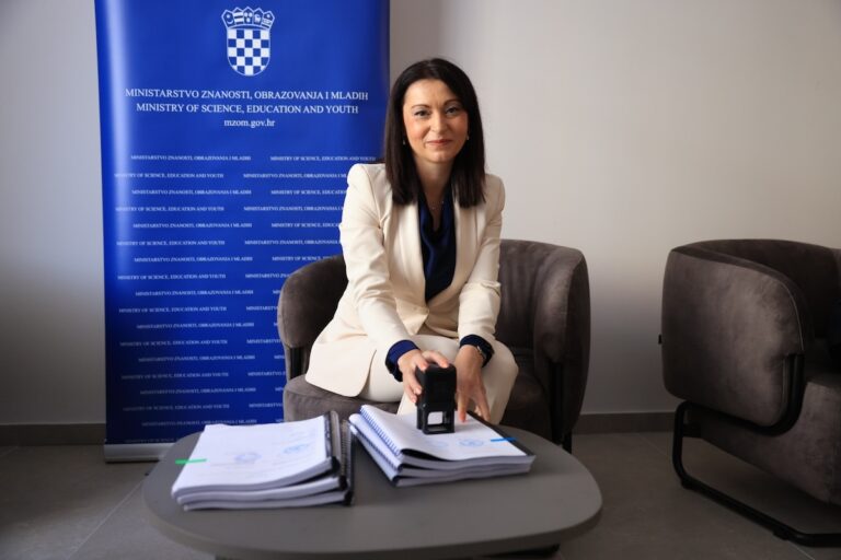 Prva sjednica Vijeća za regionalni razvoj u Đakovu obilježena ugovorima vrijednim 409 milijuna eura