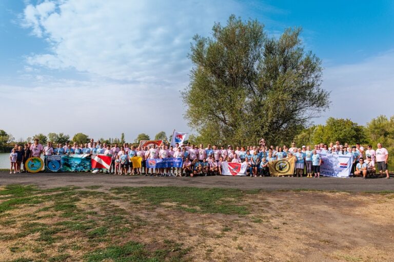 [FOTO i VIDEO] “Lega, roniš?” okupio više od 100 ronilaca: Osijek proslavio 30 godina Ronilačkog centra