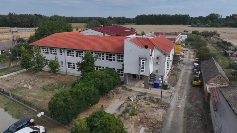 Škole u Ladimirevcima i Ivanovcima dobivaju novo ruho, učionice i sportsku dvoranu