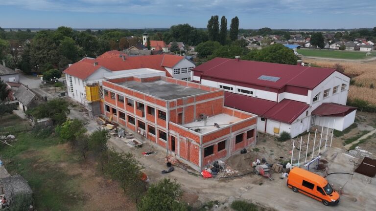 Škole u Ladimirevcima i Ivanovcima dobivaju novo ruho, učionice i sportsku dvoranu