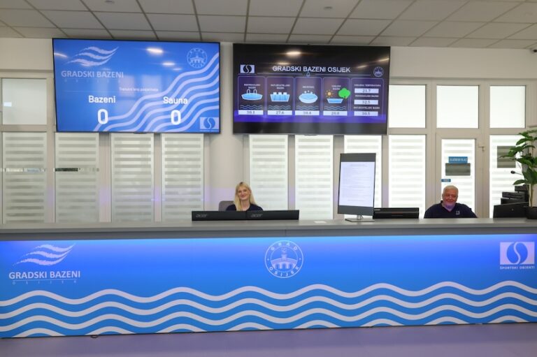 [FOTO] Nakon 28 godina stigla velika obnova: Osijek dobio bazene kakve zaslužuje, a najavljen i olimpijski!