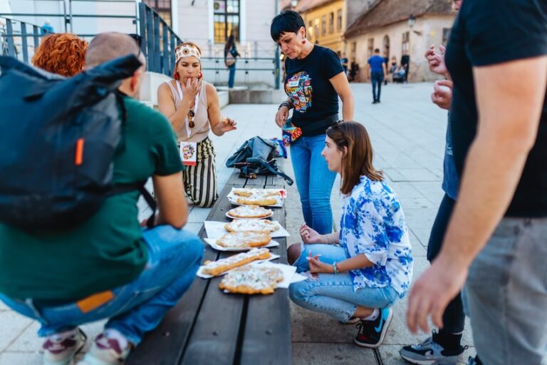 HeadOnEast ponovno ispunio Tvrđu: Više od 30 tisuća ljudi uživalo u glazbi, vinu i slavonskoj gastronomiji