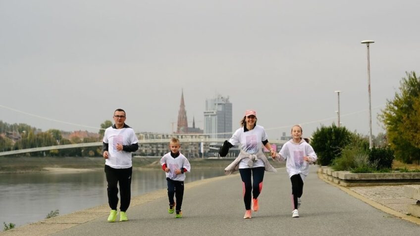 [FOTO] Osijek trčao za nestalu djecu: Lani u Hrvatskoj prijavljeno 1054 nestanka