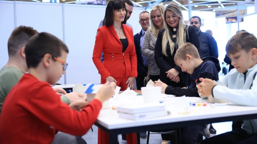 [FOTO] Roboti, tehnologija i znanost, u Osijeku otvoren 8. Tehnicoolum