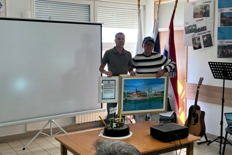 Pola stoljeća rada za Retfalu i Osijek: Dubravko Lažeta među “Ikonama Retfale”