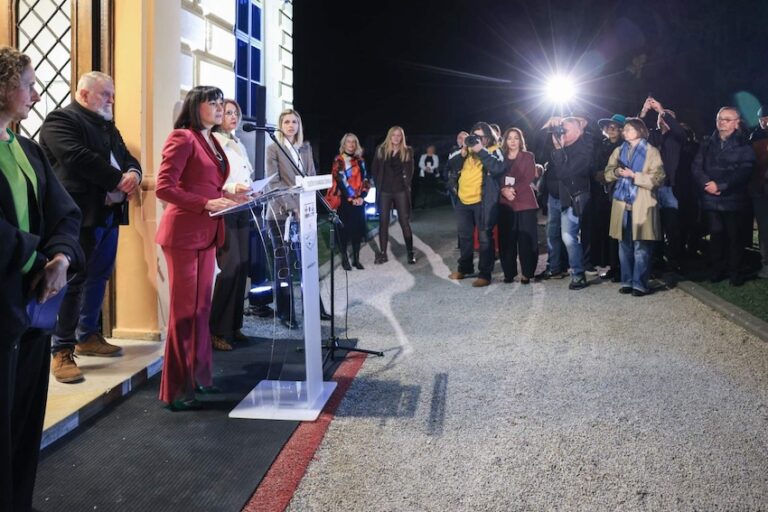 [FOTO] Svjetski velikani stigli u Osijek! Izložba Oscara Nemona kakva se ne viđa svaki dan