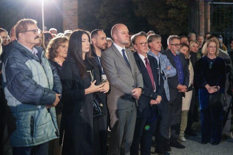 [FOTO] Svjetski velikani stigli u Osijek! Izložba Oscara Nemona kakva se ne viđa svaki dan
