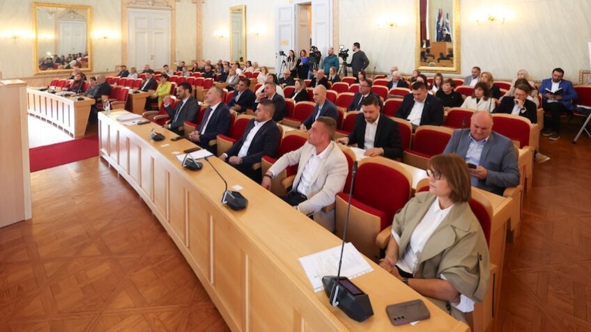 Osijek odaje počast Kići Slabincu: Poznati prolaz odsad će nositi njegovo ime